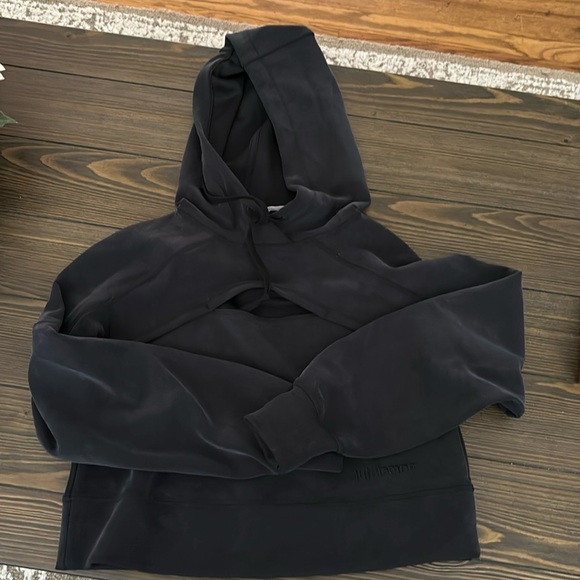 lululemon athletica Tops - Lululemon Cropped Hoodie Size 2
